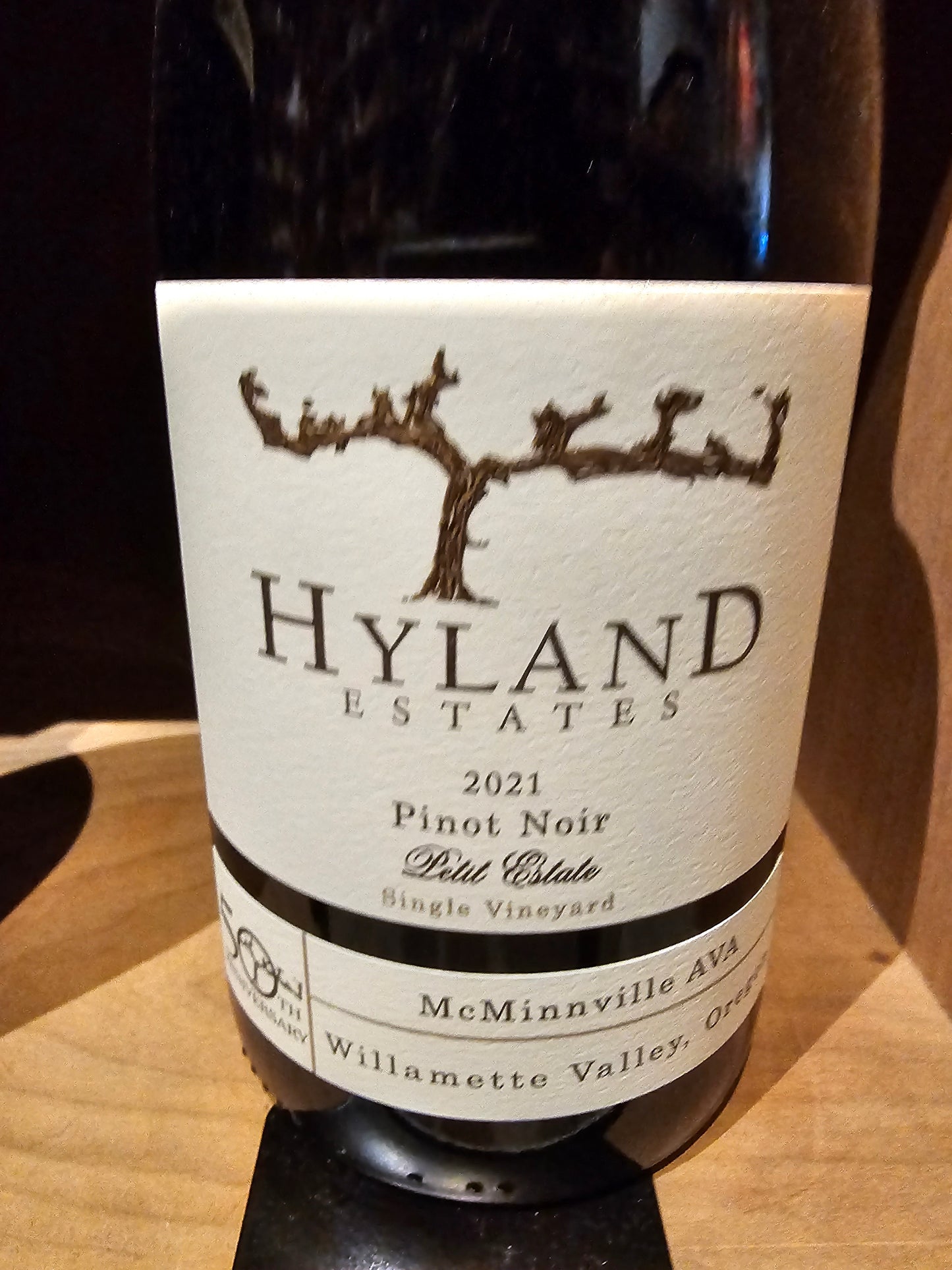 21 Hyland Pet. Estate Pinot Noir