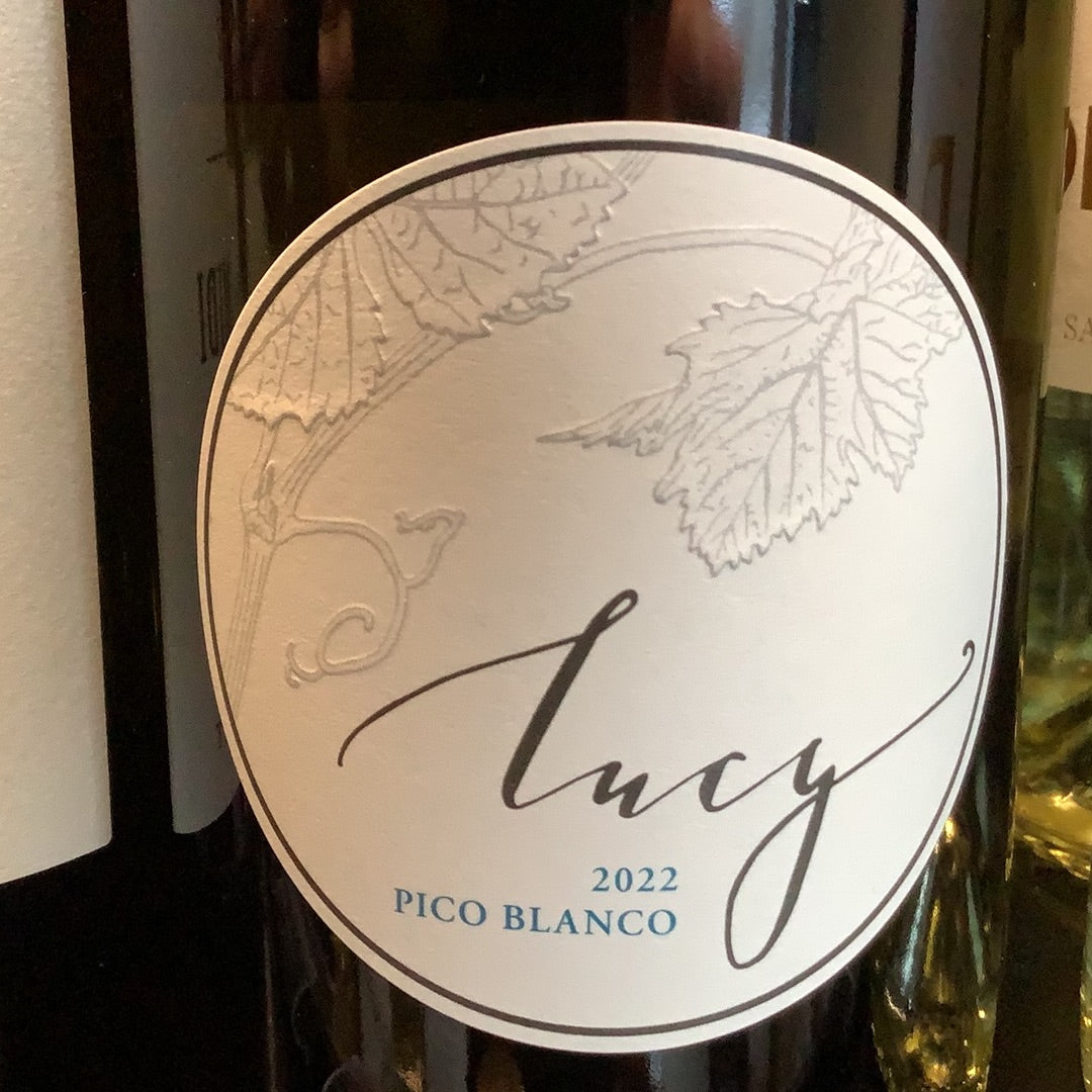 Lucy Pico Blanco