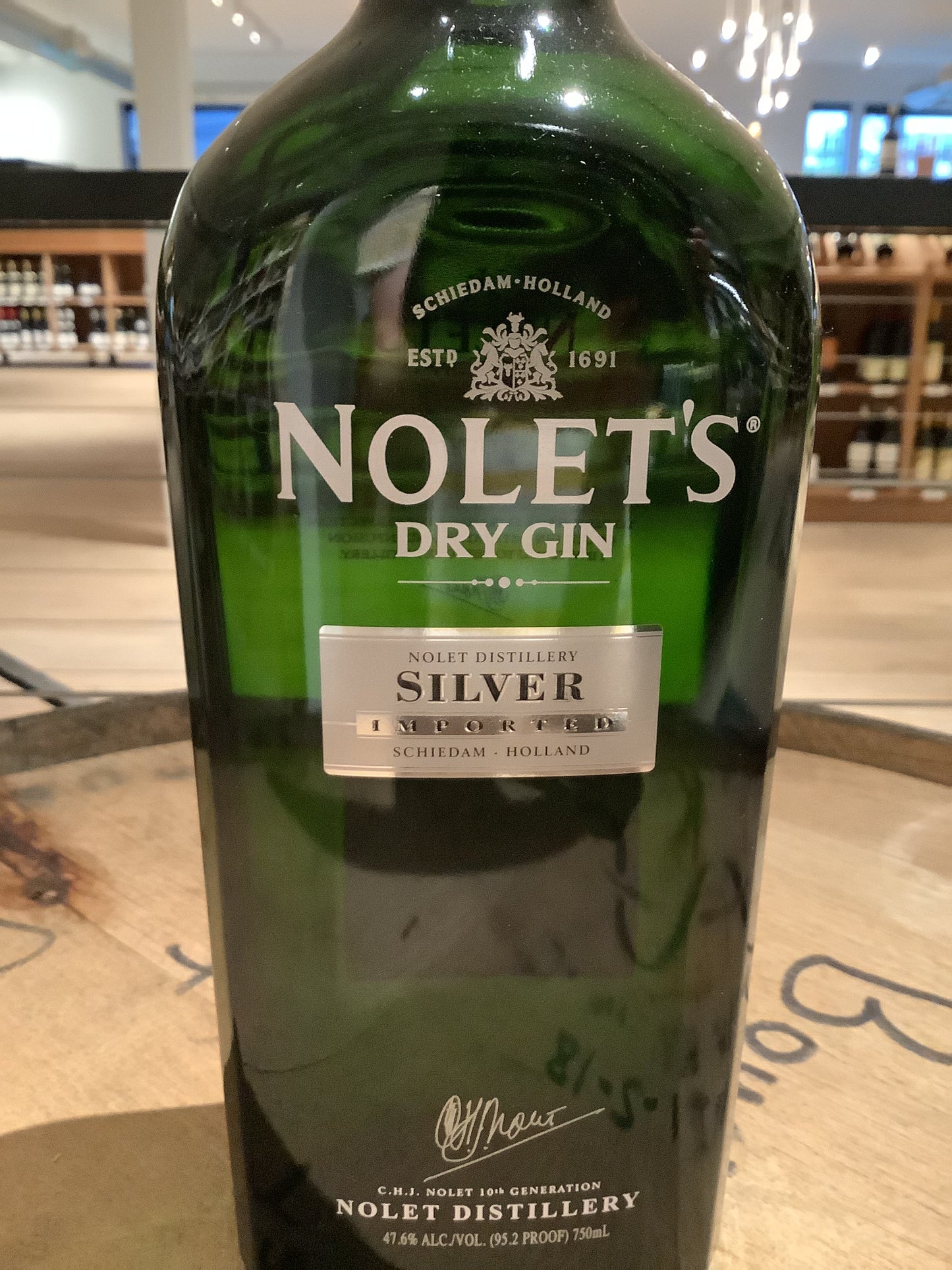 Nolets Silver Dry Gin