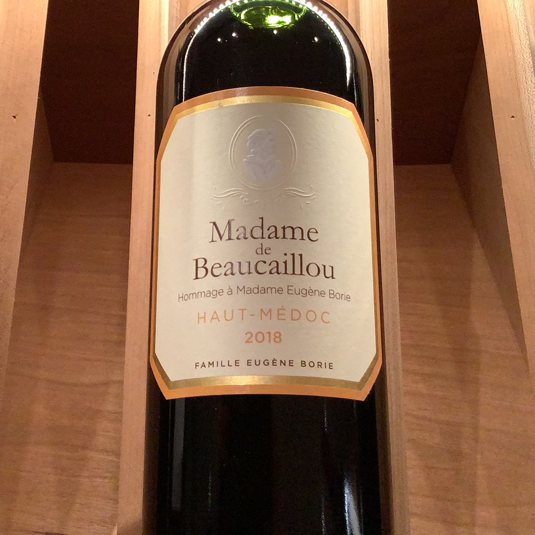 19 Madame de Beaucaillou