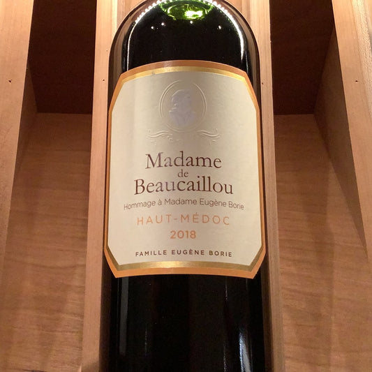 19 Madame de Beaucaillou